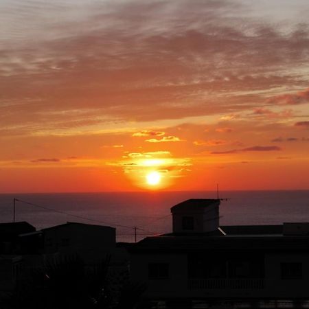 La Estancia En La Frontera El Hierro Exteriör bild